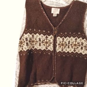 Soft pretty Christopher and banks lg(fits like med